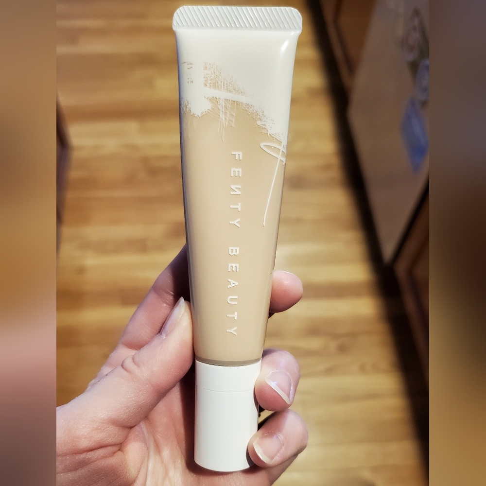Fenty Beauty Pro Filt'r Hydrating Longwear Foundation 170